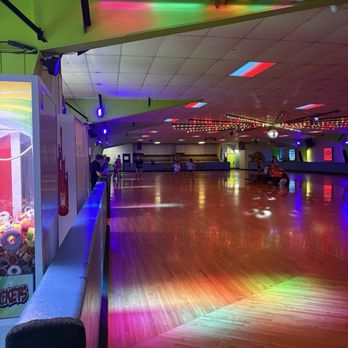 Rock Roll-O-Rena Roller Rink - Sporting Goods Near Me - Arnold, Missouri