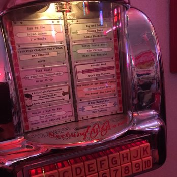 Mom's Diner - My family was hoping this worked! - Diners Near Me - Archbold, Ohio