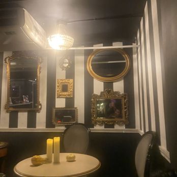 Founders Speakeasy - Decor - Cocktail Bars Near Me - Albuquerque, New Mexico