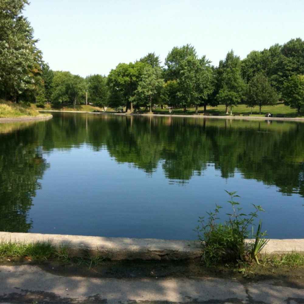 Parc la Fontaine - View of Parc Lafontaine - Parks Near Me - Montreal, Quebec