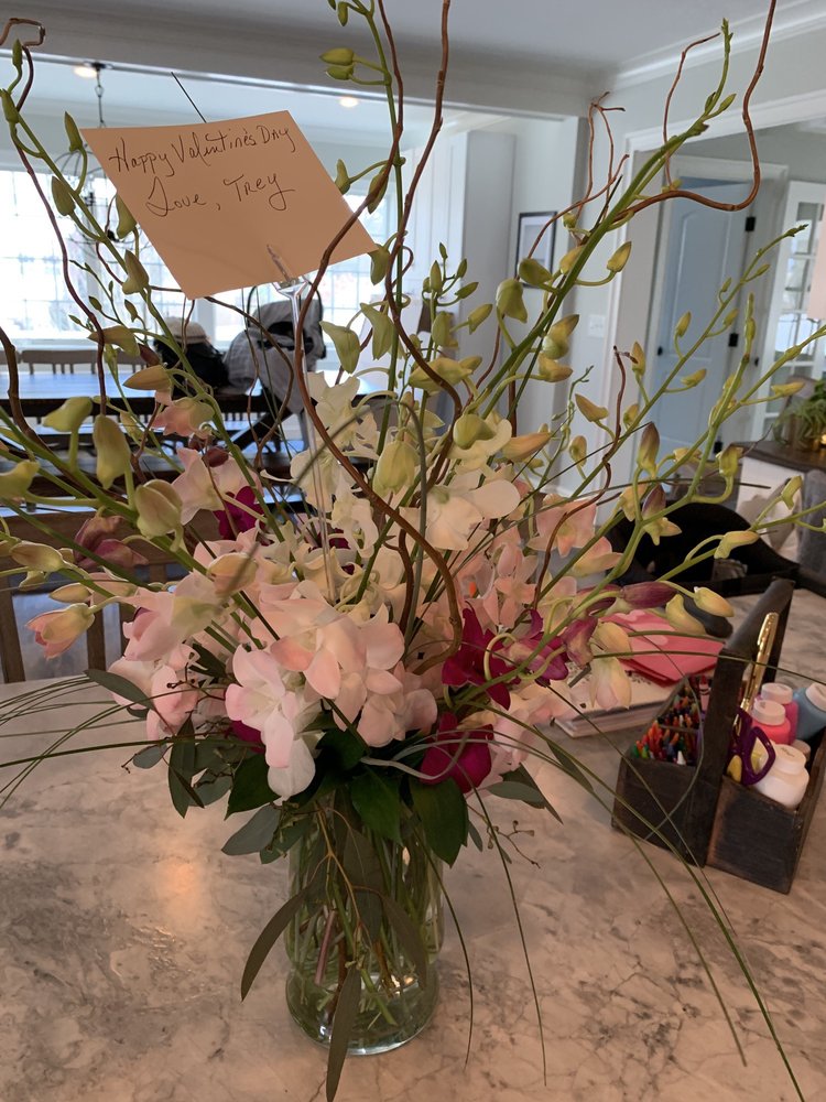 NEW CANAAN FLORIST 22 Photos & 12 Reviews Florists 10 E Maple St