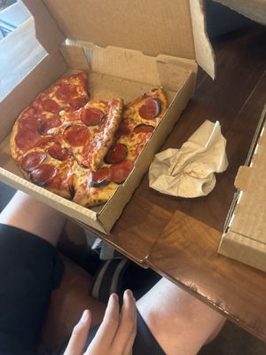 800 Degrees Woodfired Pizza Kitchen by null