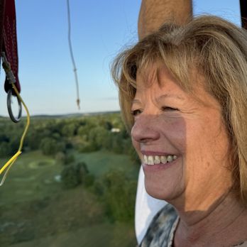 Lancaster Balloon Rides - Happy girlfriend - Hot Air Balloons Near Me - New Hope, Pennsylvania Lancaster Balloon Rides - Happy girlfriend - Hot Air Balloons Near Me - New Hope, Pennsylvania