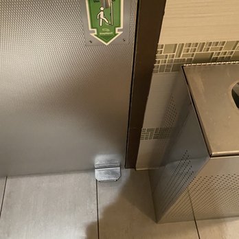 Yard House - Bathroom door handle - New American Near Me - Indianapolis, Indiana