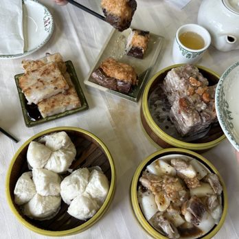Golden Lake Pavilion - Dim Sum Near Me - Flushing, New York Golden Lake Pavilion - Dim Sum Near Me - Flushing, New York