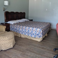 Palmer Motel - Recently renovated rooms.