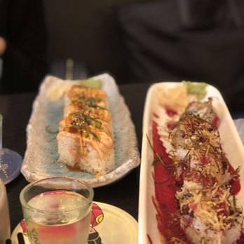 The Haam - Pressed salmon sushi(left), hotate trufa roll(right) - Japanese Near Me - Toronto, Ontario The Haam - Pressed salmon sushi(left), hotate trufa roll(right) - Japanese Near Me - Toronto, Ontario