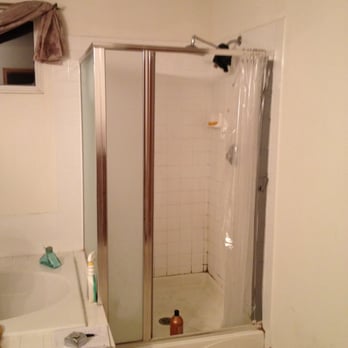 Advocate Bath, Inc. - Before shower without bench - General Contractors Near Me - Lyons, Illinois