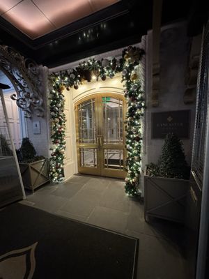 The Lancaster Hotel by null