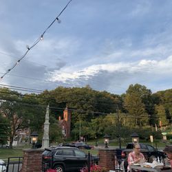 George's Pizza & Restaurant - Cute patio