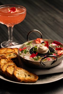 Shooters Waterfront by null