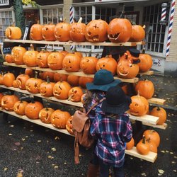 New Hampshire Pumpkin Festival - Pumpkins everywhere!