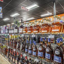 Zipps Liquor