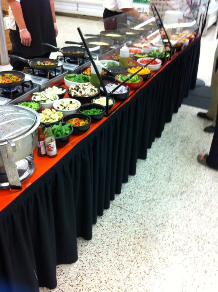 HY VEE Updated August 2024 3700 Broadway St, Quincy, Illinois