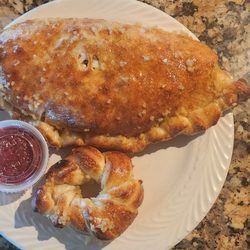 Kremmling House of Pizza - Chicken pesto calzone