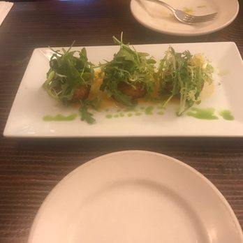Ltauha Restaurant - Crab cake appetizers - New American Near Me - Ridgewood, New York Ltauha Restaurant - Crab cake appetizers - New American Near Me - Ridgewood, New York
