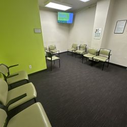 Quest Diagnostics - No-one here but no help either.