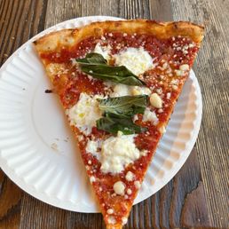 Regina Napoletana Pizza Slice Regina Napoletana Pizza Slice