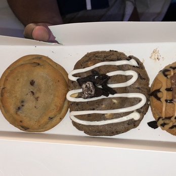Dirty Dough- Lansdowne - Dirty Four  Brookie    *Chocolate Chip    *Cookies n Creme    *The Reverse - Desserts Near Me - Halethorpe, Maryland