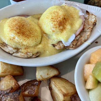 Blue Dolphin Cafe - My favorite Eggs Benedict and crispy homemade potatoes - Breakfast & Brunch Near Me - Sarasota, Florida