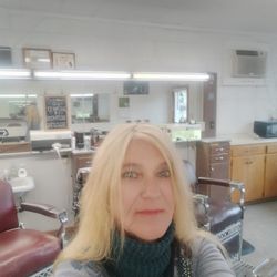 Modern Barbershop - Sierra