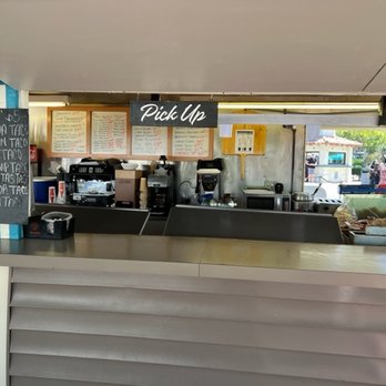 Pete's Plaza Cafe - ordering area - American Near Me - Avalon, California