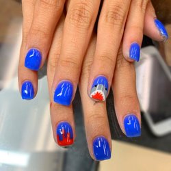 Lauren - Dip powder on natural nails with hand painted nail art
