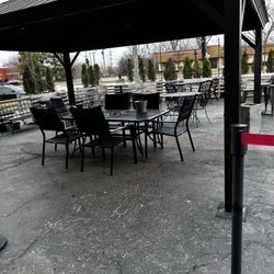 Frank's Lounge - Outside patio