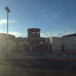 Twelve Bridges Middle School - How many people think schools look like prisons now days?