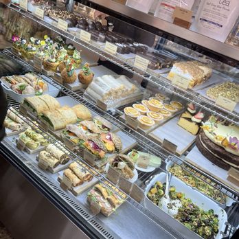 Bespoke Kitchen - Pre-made options and bakery items - Cafes Near Me - Queenstown, OTA Bespoke Kitchen - Pre-made options and bakery items - Cafes Near Me - Queenstown, OTA