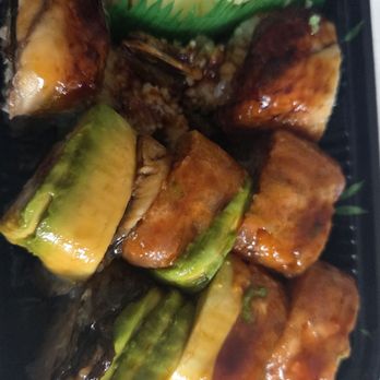New Metro Sushi Cafe - Crazy fly dragon roll - Sushi Bars Near Me - Kew Gardens, New York