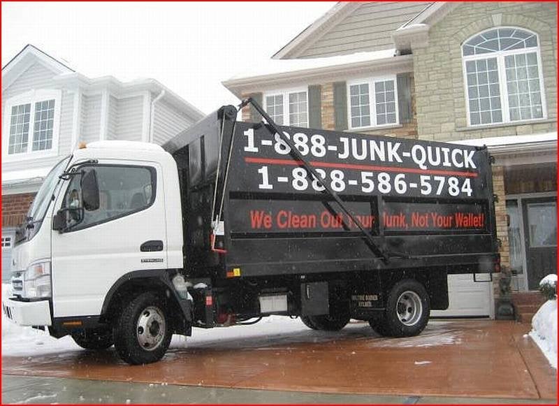 1888JUNKQUICK Updated September 2024 253 College St, Toronto