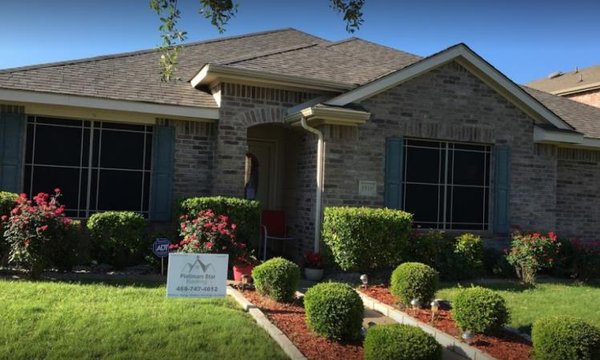 Platinum Star Roofing Logo