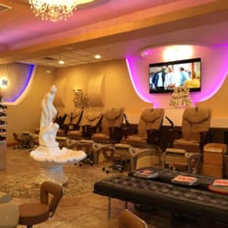 Star Nails and Spa - Love this place, it makes me feel so pretty! Jenny for pedicures is a must!!