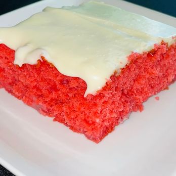 Family Cajun By You - Strawberry Cake - Caterers Near Me