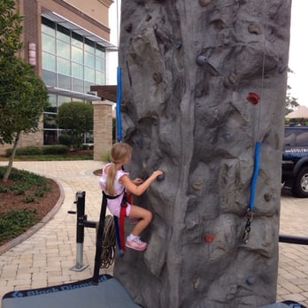Life Time - Gyms Near Me - Vestavia, Alabama