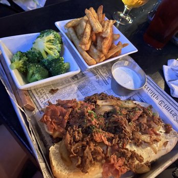 10 Twenty five - Bully Sandwich - Gastropubs Near Me - Fort Myers, Florida 10 Twenty five - Bully Sandwich - Gastropubs Near Me - Fort Myers, Florida