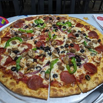 Chuck E. Cheese - Supreme Pizza - Pizza Near Me - Pasadena, California