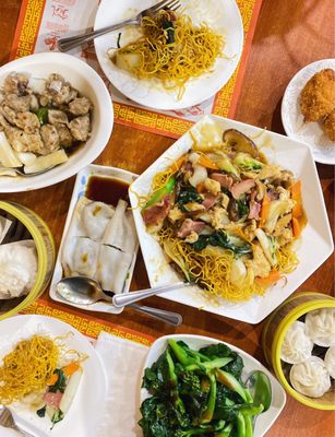 Four Seasons Chinese Restaurant by null