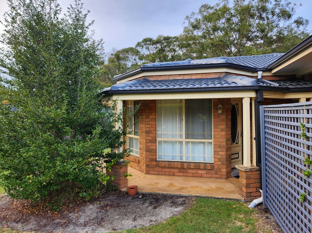 Slide of Elayon Roofing