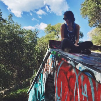 Murphy Ranch Trail - Sitting on top of the graffiti house. - Hiking Near Me