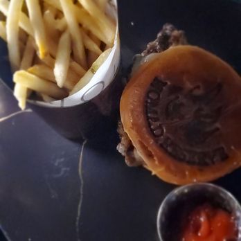 Nomad Reserve - Lounges Near Me - Houston, Texas