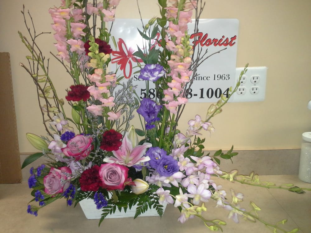 JIM’S FLORIST Updated June 2024 161 Photos & 33 Reviews 31702
