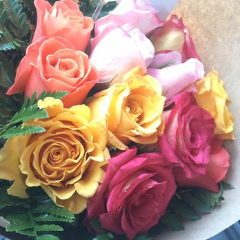 The Dizzy Daisy - These are the dozen roses special! - Florists Near Me - Orange, California The Dizzy Daisy - These are the dozen roses special! - Florists Near Me - Orange, California
