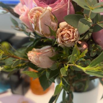 UrbanStems - Florists Near Me UrbanStems - Florists Near Me