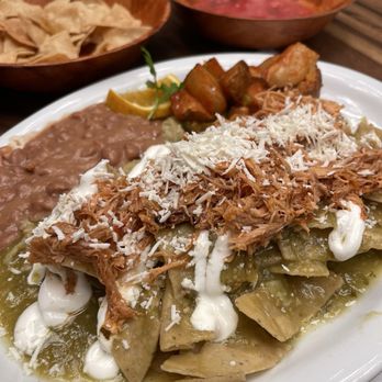 Restaurante El Nido - Chilaquiles w/shredded chicken - Mexican Near Me - Rosarito, BCN Restaurante El Nido - Chilaquiles w/shredded chicken - Mexican Near Me - Rosarito, BCN