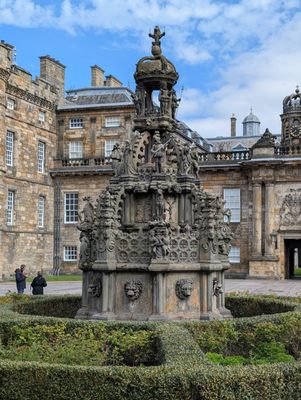 Palace of Holyroodhouse by null