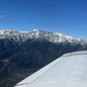 Accelerated Flight Academy - Airplane - Flight Instruction Near Me - San Fernando Valley, California