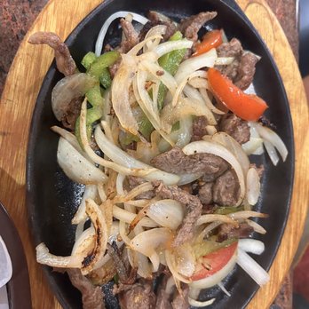 La Casita - Beef Fajitas - Salvadoran Near Me - Waipahu, Hawaii
