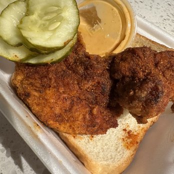 Dave's Hot Chicken - Chicken Single Tender - Chicken Shop Near Me - Westminster, Colorado